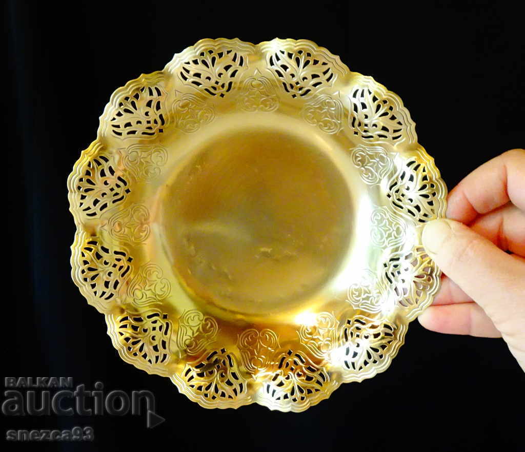 Antique brass fruit bowl, marked with price 16.00 BGN | € 8.18