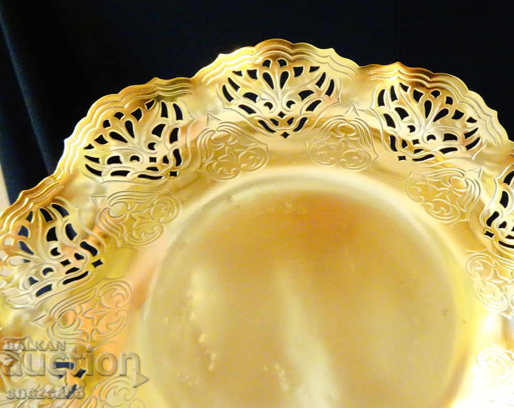 Delivery of Antique brass fruit bowl, marked