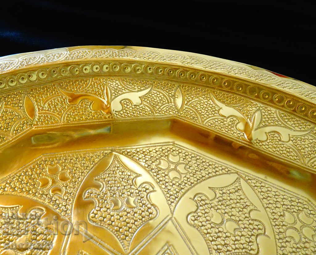 Antique Persian tray, platter 850 gr with price 79.00 BGN | € 40.39