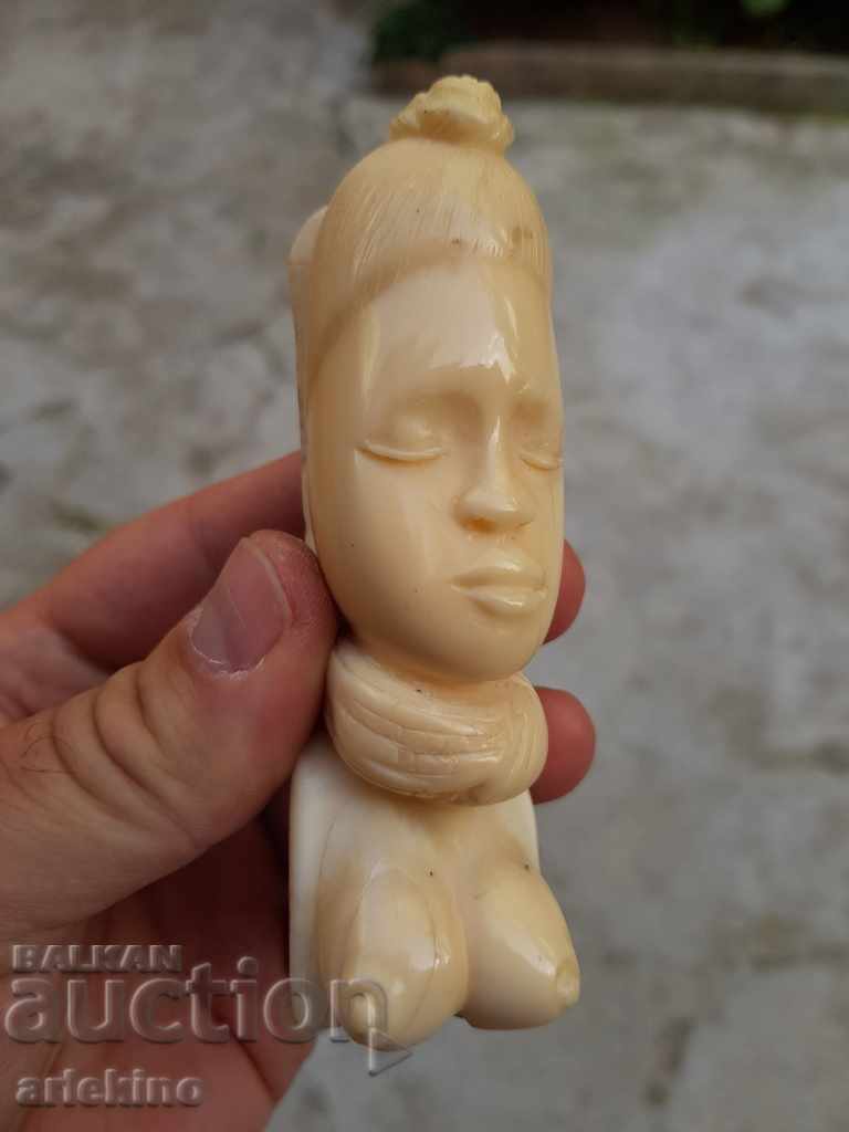 Old fugara ivory statuette 135 g.