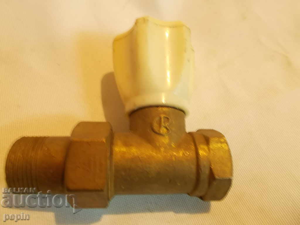 Συρόμενο γερανό 3/4 "με βρύση - 1 με τιμή 7.00 BGN | € 3.58 Συρόμενο γερανό 3/4 "με βρύση - 1 με τιμή 7.00 BGN | € 3.58