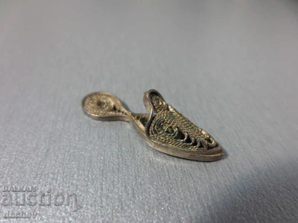 Revival silver filigree slipper costume jewelry with price 10.00 BGN | € 5.11