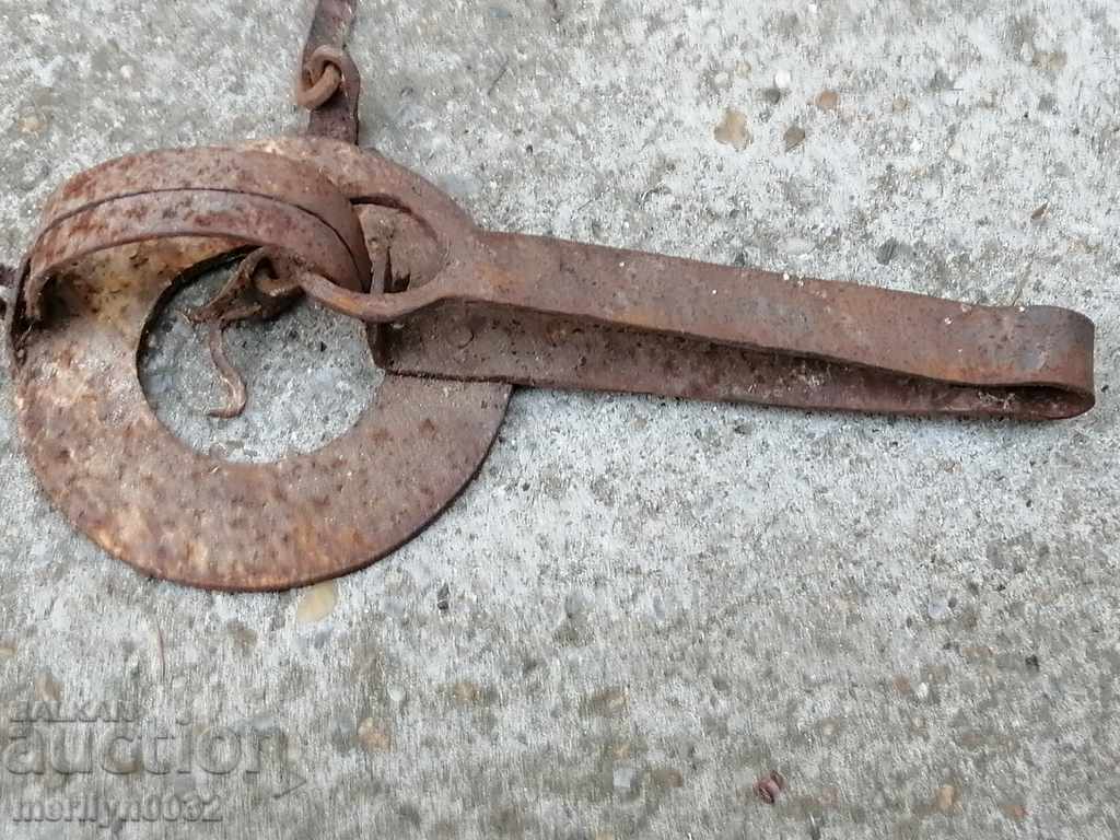 Hand forged wrought iron trap with price 49.00 BGN | € 25.05 Hand forged wrought iron trap with price 49.00 BGN | € 25.05