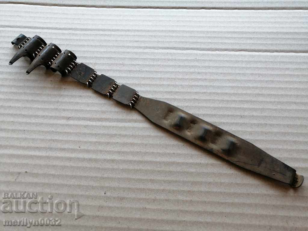 Auction Tape guide from MG-34 42 Wehrmacht WWII Auction Tape guide from MG-34 42 Wehrmacht WWII