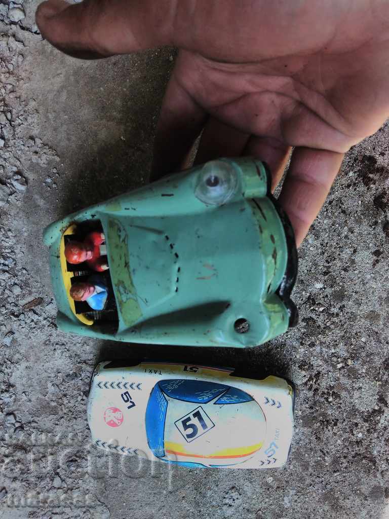 Old children's toys with price 18.00 BGN | € 9.20 Old children's toys with price 18.00 BGN | € 9.20