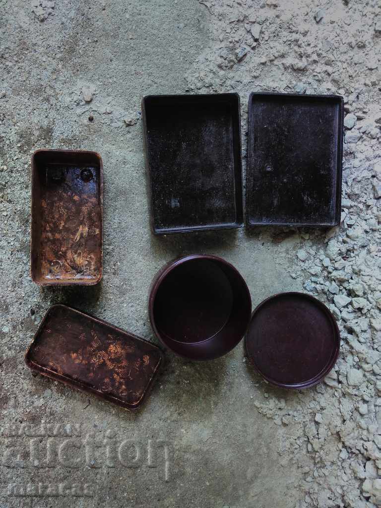 Old bakelite box with price 15.00 BGN | € 7.67 Old bakelite box with price 15.00 BGN | € 7.67