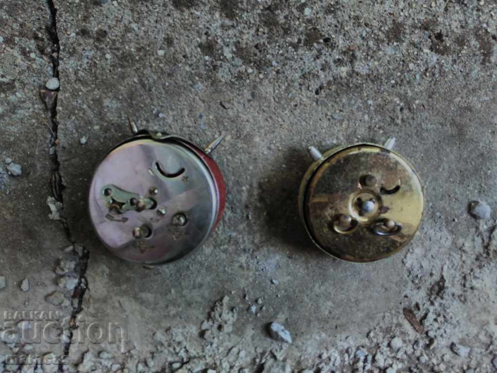 Small alarm clocks with price 10.00 BGN | € 5.11 Small alarm clocks with price 10.00 BGN | € 5.11