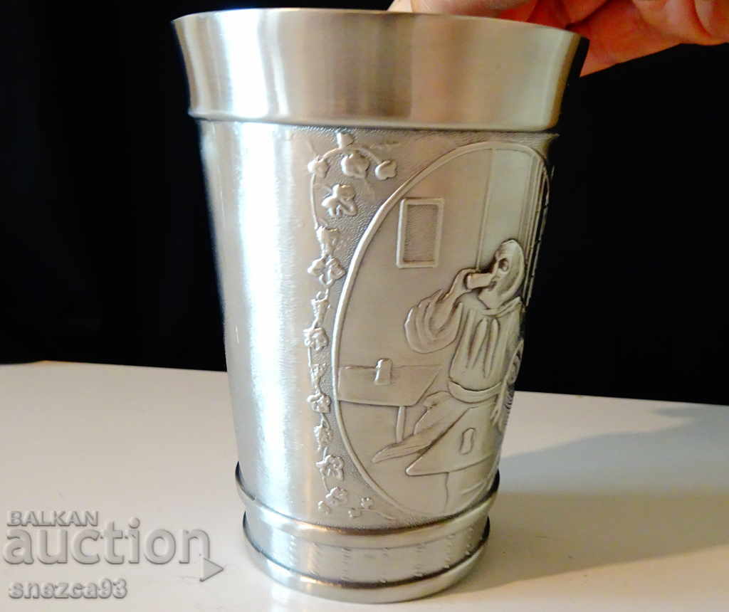 Auction  Pewter bowl, pewter mug 11.5 cm, 300 ml
