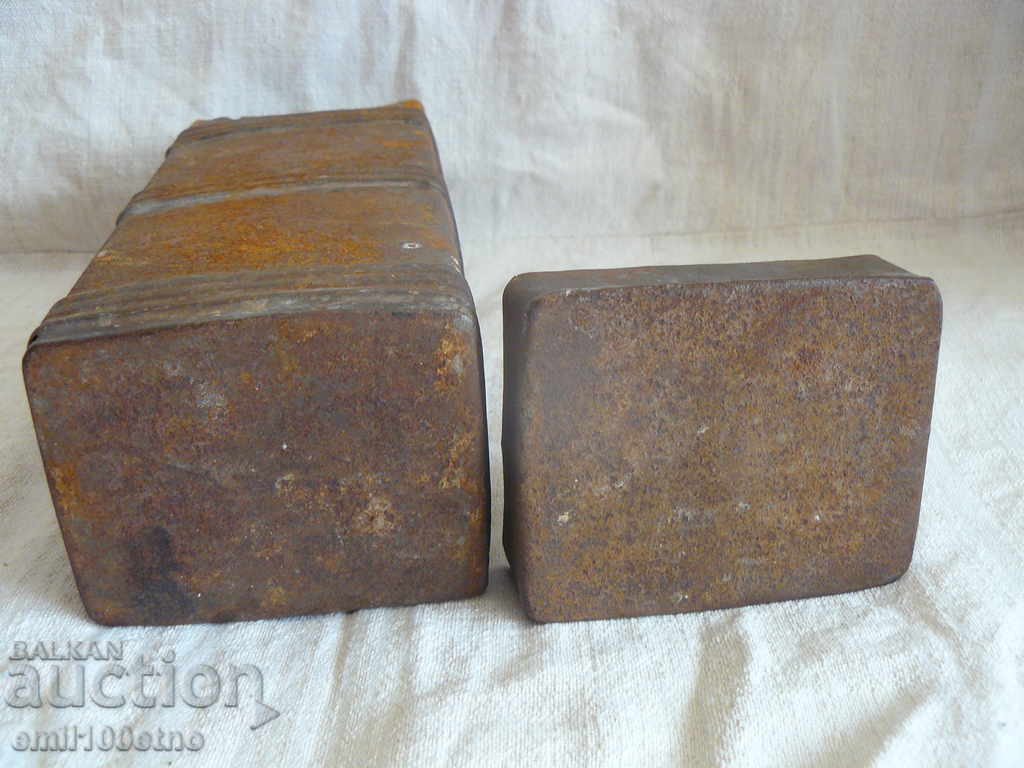 An old tin box - probably a military one - 6 An old tin box - probably a military one - 6