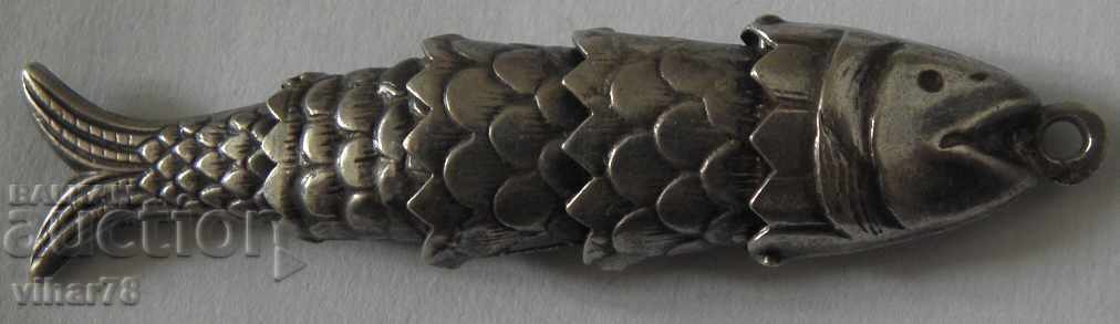 Παράδοση Ασημένιο μενταγιόν ψάρι