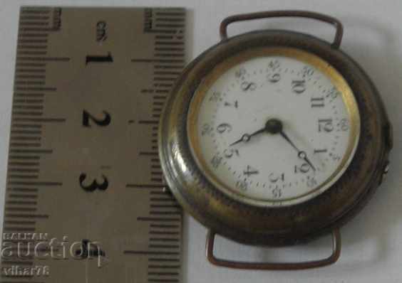 Auction  CLOCK FOR REPAIR OR SPARE PARTS