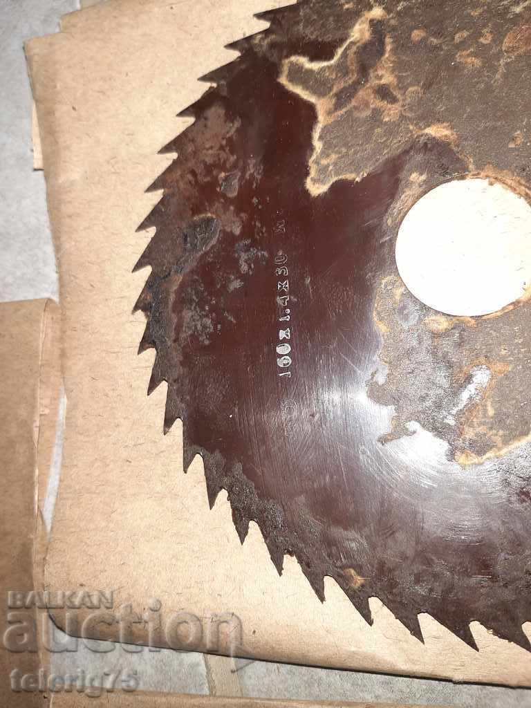 Circular saw blade for Wood M3 160x1.4x30 from the 1980s with price 15.00 BGN | € 7.67 Circular saw blade for Wood M3 160x1.4x30 from the 1980s with price 15.00 BGN | € 7.67