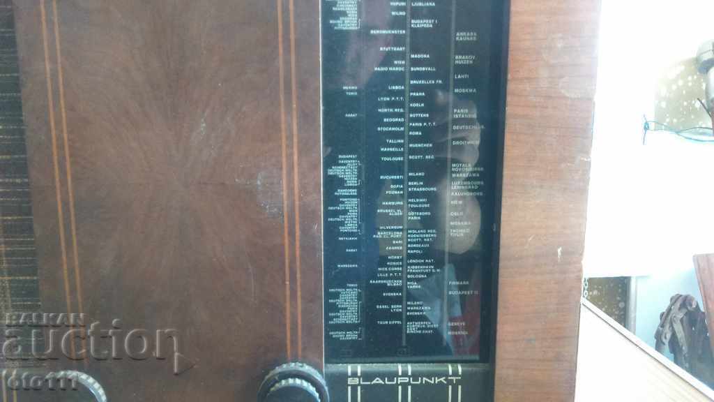 RADIO VECHI - BLAUPUNKT 4W77 cu preț 140.00 BGN | € 71.58