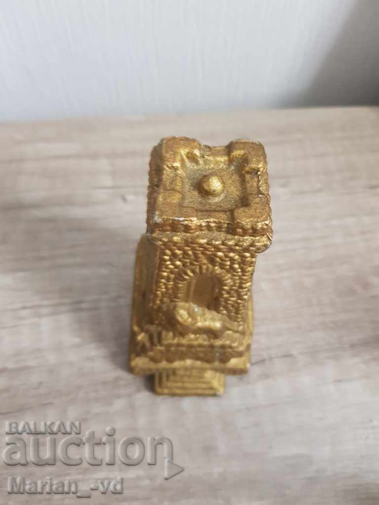 Δημοπρασία Παλιό μεταλλικό πρότυπο του μνημείου της κορυφής της Σίβας Δημοπρασία Παλιό μεταλλικό πρότυπο του μνημείου της κορυφής της Σίβας