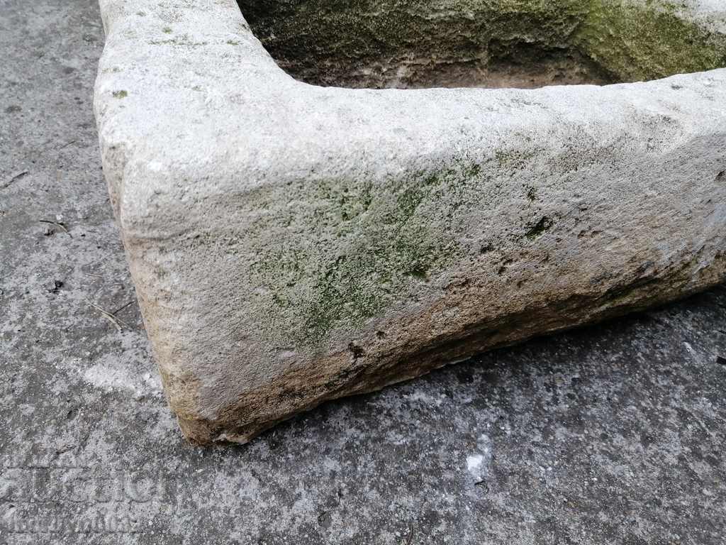Ancient stone trough, set with dimensions 59/40/24 cm - 6 Ancient stone trough, set with dimensions 59/40/24 cm - 6