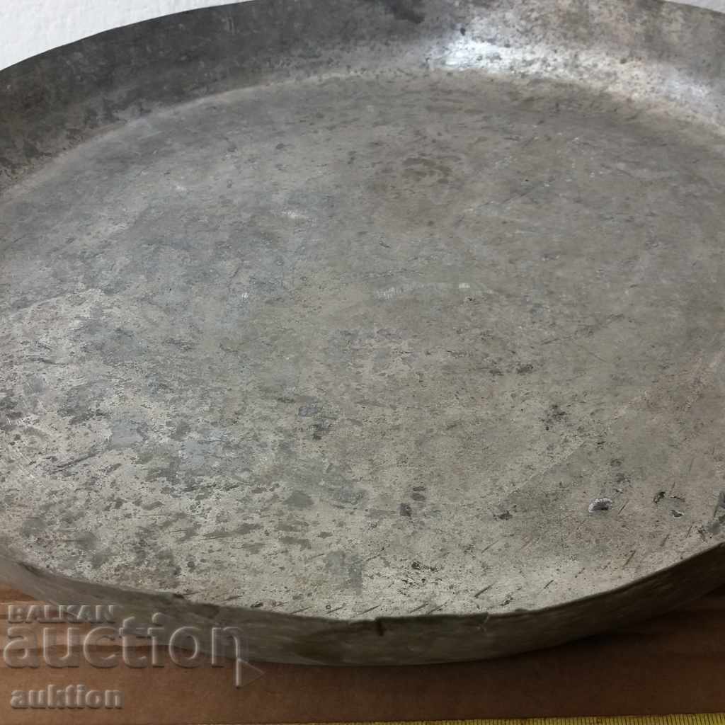 Delivery of REVIVAL HUGE FORGED COPPER TRAY FOR PIE Delivery of REVIVAL HUGE FORGED COPPER TRAY FOR PIE