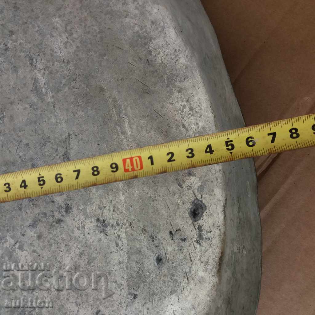 REVIVAL HUGE FORGED COPPER TRAY FOR PIE - 5 REVIVAL HUGE FORGED COPPER TRAY FOR PIE - 5