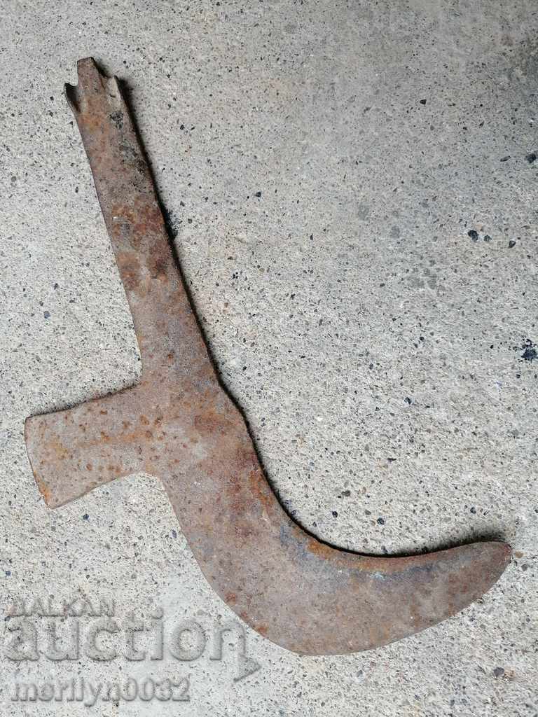 Auction An old hand-forged hammer with primitive engravings, wrought iron Auction An old hand-forged hammer with primitive engravings, wrought iron