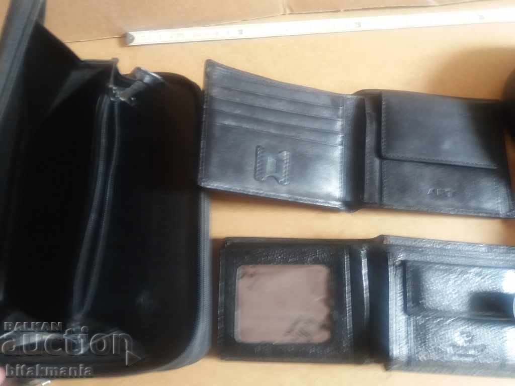 Auction  Lot of leather goods - read the auction carefully