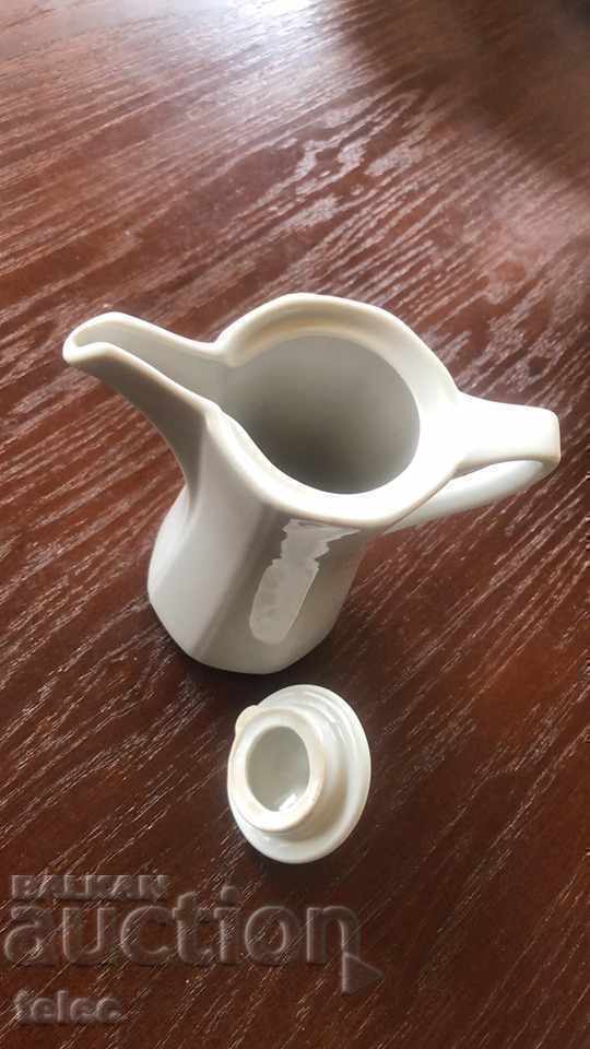 Delivery of Elegant Bulgarian teapot Delivery of Elegant Bulgarian teapot