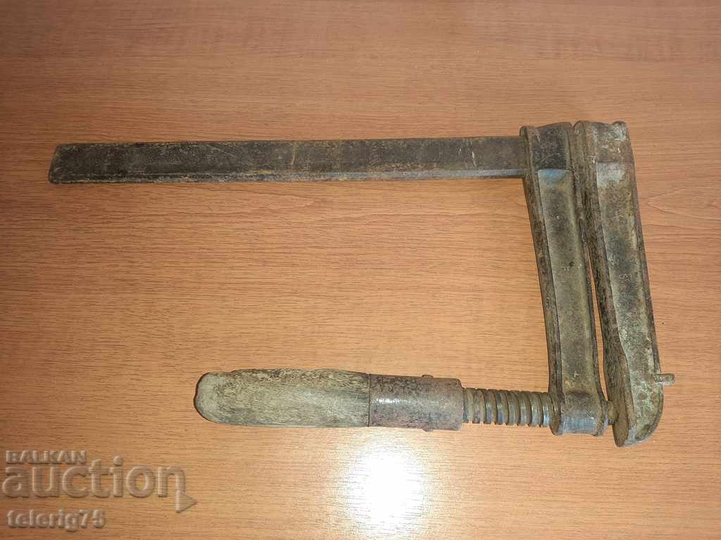 Solid Carpenter Factory Clamp Clamp with Screw-33cm / 17cm with price 50.00 BGN | € 25.56 Solid Carpenter Factory Clamp Clamp with Screw-33cm / 17cm with price 50.00 BGN | € 25.56