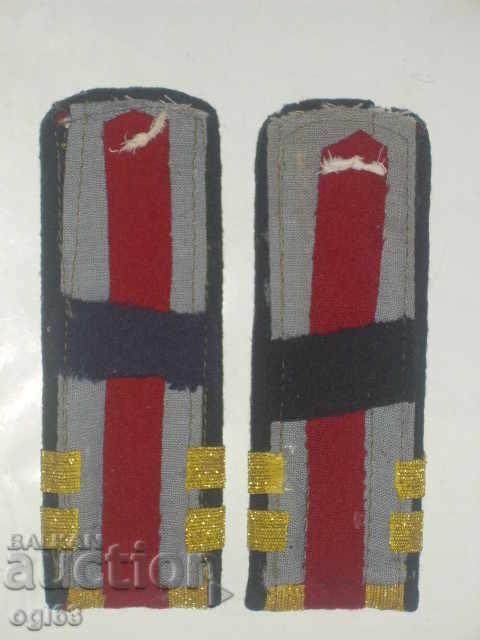 Royal epaulets 31 with price 79.90 BGN | € 40.85 Royal epaulets 31 with price 79.90 BGN | € 40.85