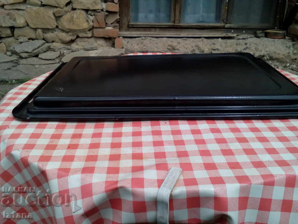 Oven tray with price 20.00 BGN | € 10.23 Oven tray with price 20.00 BGN | € 10.23