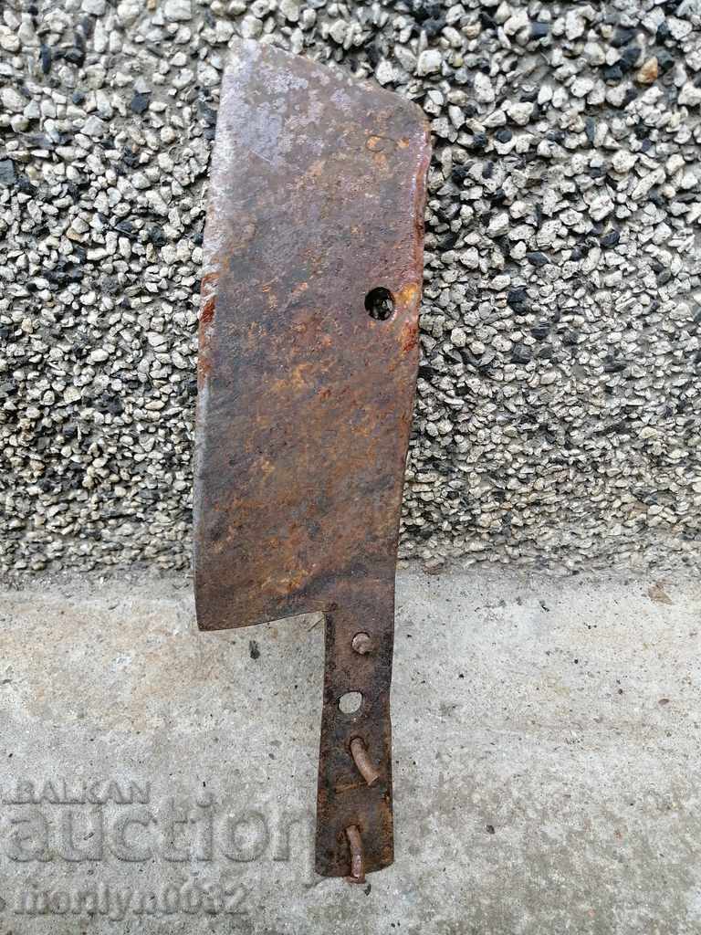 Sutter, top, knife, wrought iron with price 31.00 BGN | € 15.85 Sutter, top, knife, wrought iron with price 31.00 BGN | € 15.85