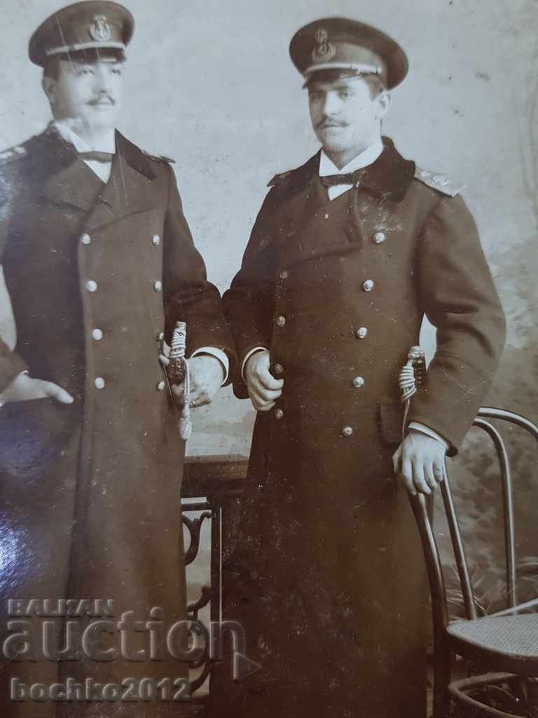 Licitație Primii ofițeri de navă fotografică princiară bulgară cu sabii