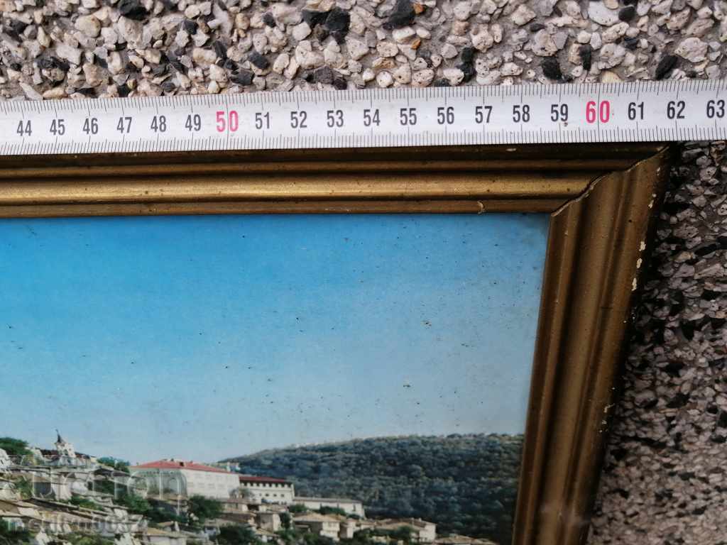 Livrarea Fotografie color a lui Veliko Tarnovo anii 60 într-un cadru portret Livrarea Fotografie color a lui Veliko Tarnovo anii 60 într-un cadru portret