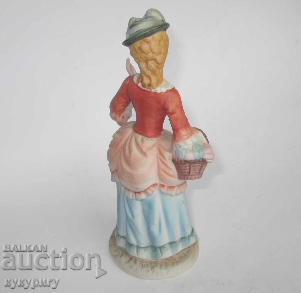 Painted porcelain statuette figure of the Baroque Lady with price 30.00 BGN | € 15.34 Painted porcelain statuette figure of the Baroque Lady with price 30.00 BGN | € 15.34