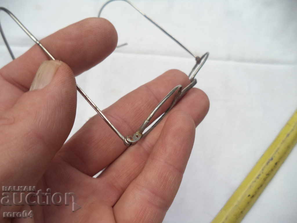 SPECTACLE FRAMES - 6 SPECTACLE FRAMES - 6