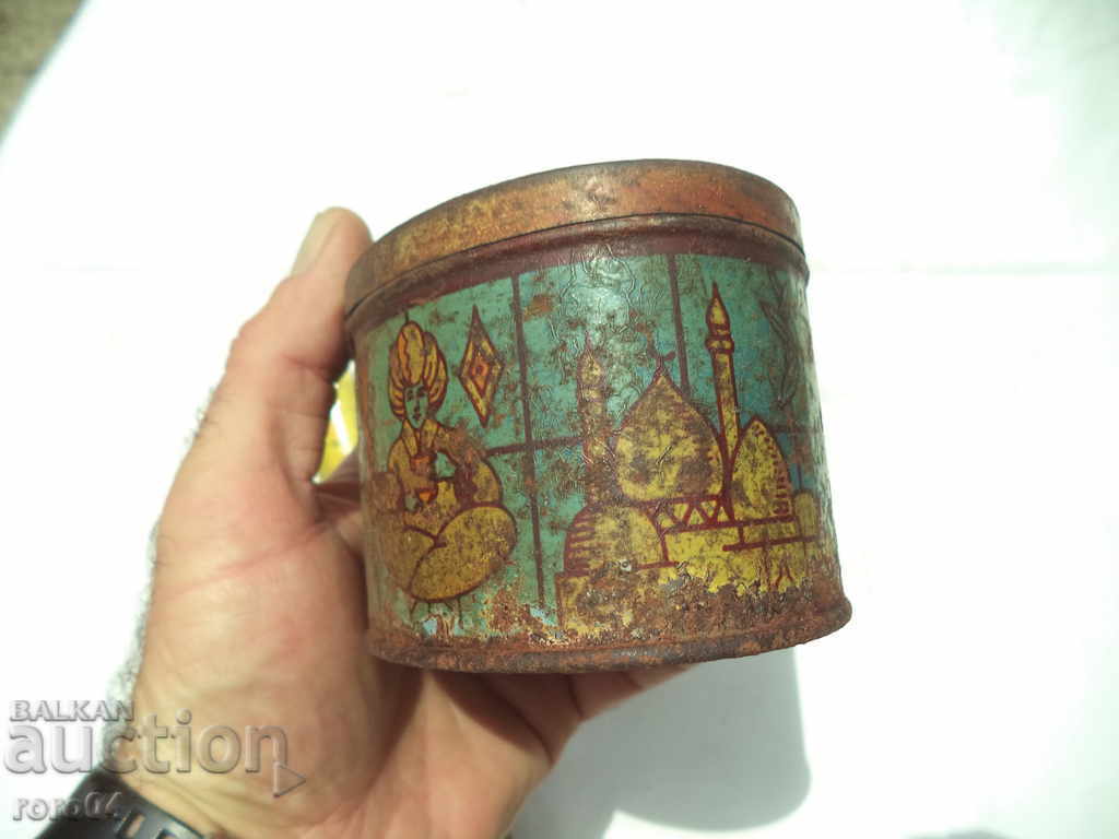 Auction OLD DOUBLE SHEET METAL BOX WITH OTTOMAN MOTIVES Auction OLD DOUBLE SHEET METAL BOX WITH OTTOMAN MOTIVES