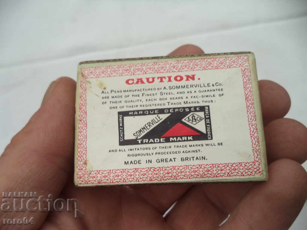 OLD ENGLISH CARDBOARD BOX - 5 OLD ENGLISH CARDBOARD BOX - 5