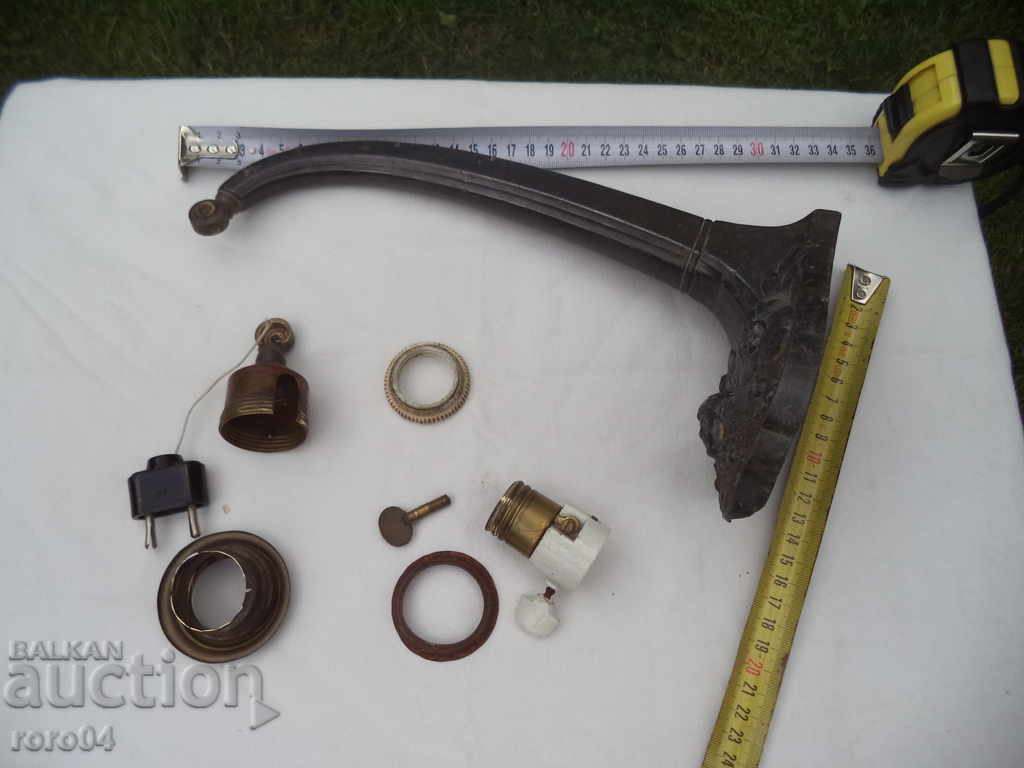 СТАРА НАСТОЛНА ЛАМПА - РАНЕН ОБРАЗЕЦ - 7 СТАРА НАСТОЛНА ЛАМПА - РАНЕН ОБРАЗЕЦ - 7