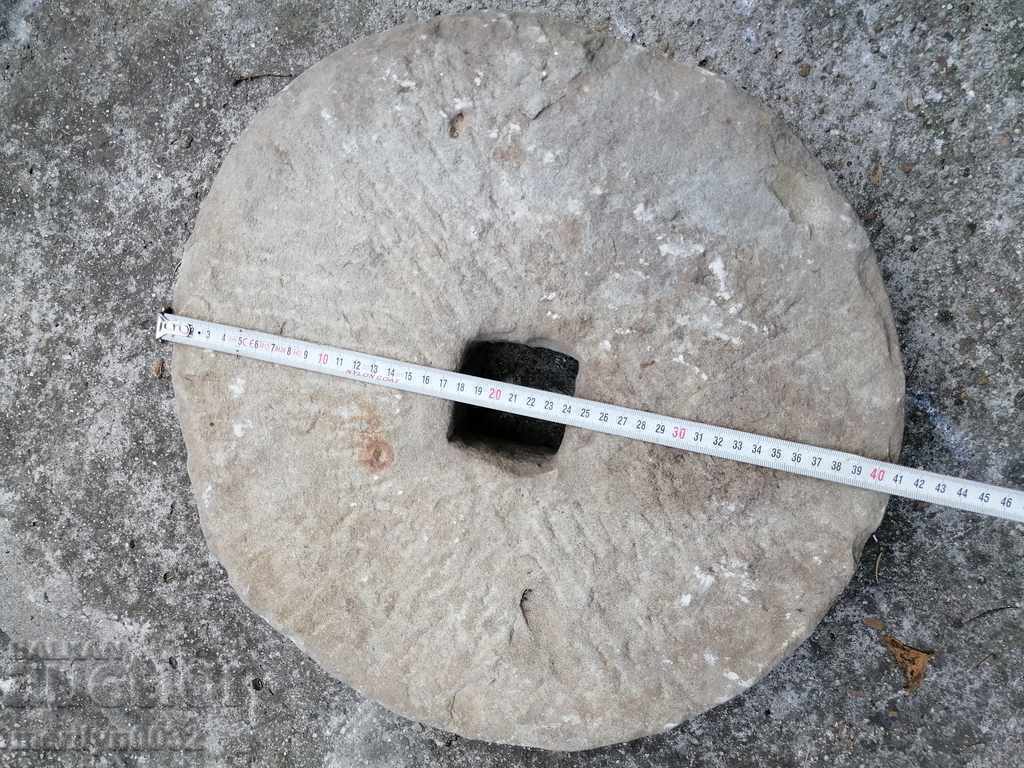 Auction Ancient stone grinder Auction Ancient stone grinder