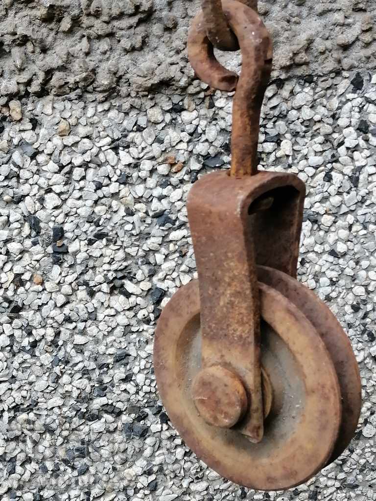 Old forged roller polystyrene wrought iron with price 43.00 BGN | € 21.99 Old forged roller polystyrene wrought iron with price 43.00 BGN | € 21.99