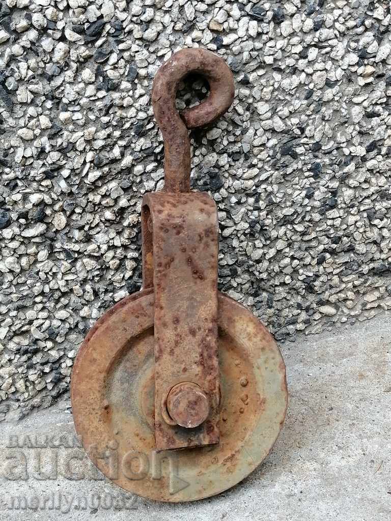 Auction Old forged roller polystyrene wrought iron Auction Old forged roller polystyrene wrought iron