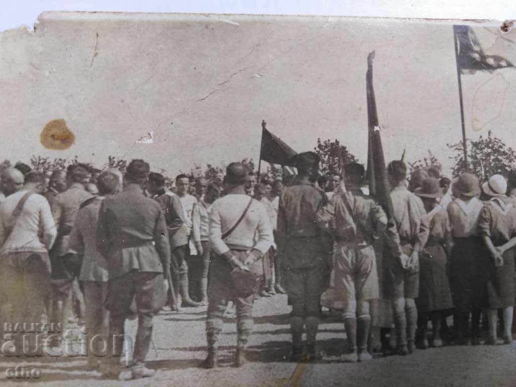 Delivery of ROYAL PHOTO - SOLDIERS, PSV, BATTLE FLAGS Delivery of ROYAL PHOTO - SOLDIERS, PSV, BATTLE FLAGS