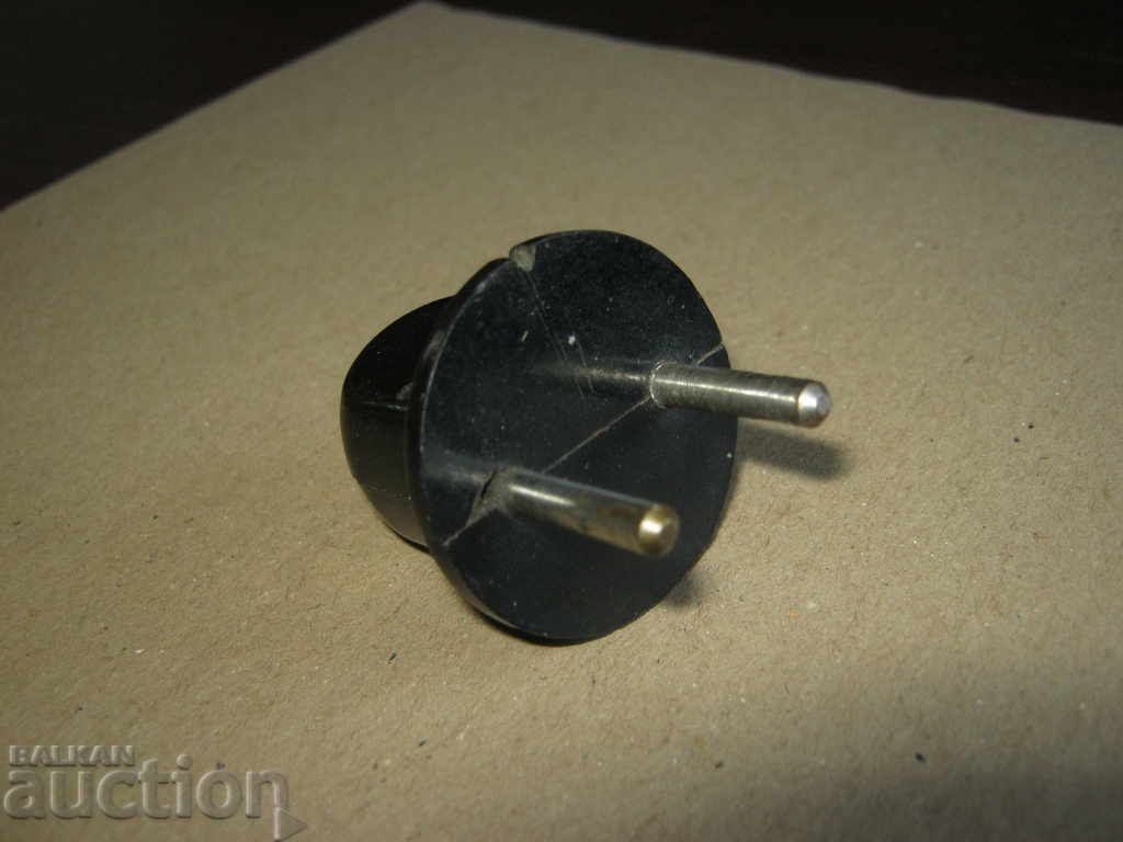 Електротехника. Щепсел с цена 9.10 лв. | € 4.65