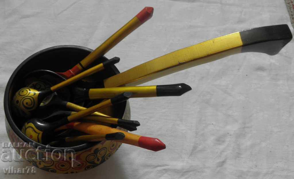 Παρτίδα με ξύλινες κουτάλες