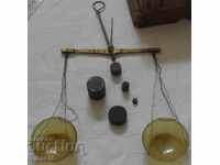 Old goldsmith's scale