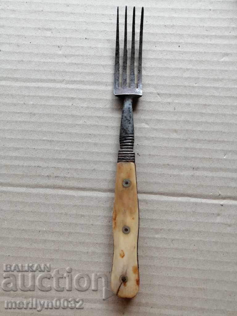 Old fork for cutting meat cutlery with price 39.00 BGN | € 19.94 Old fork for cutting meat cutlery with price 39.00 BGN | € 19.94