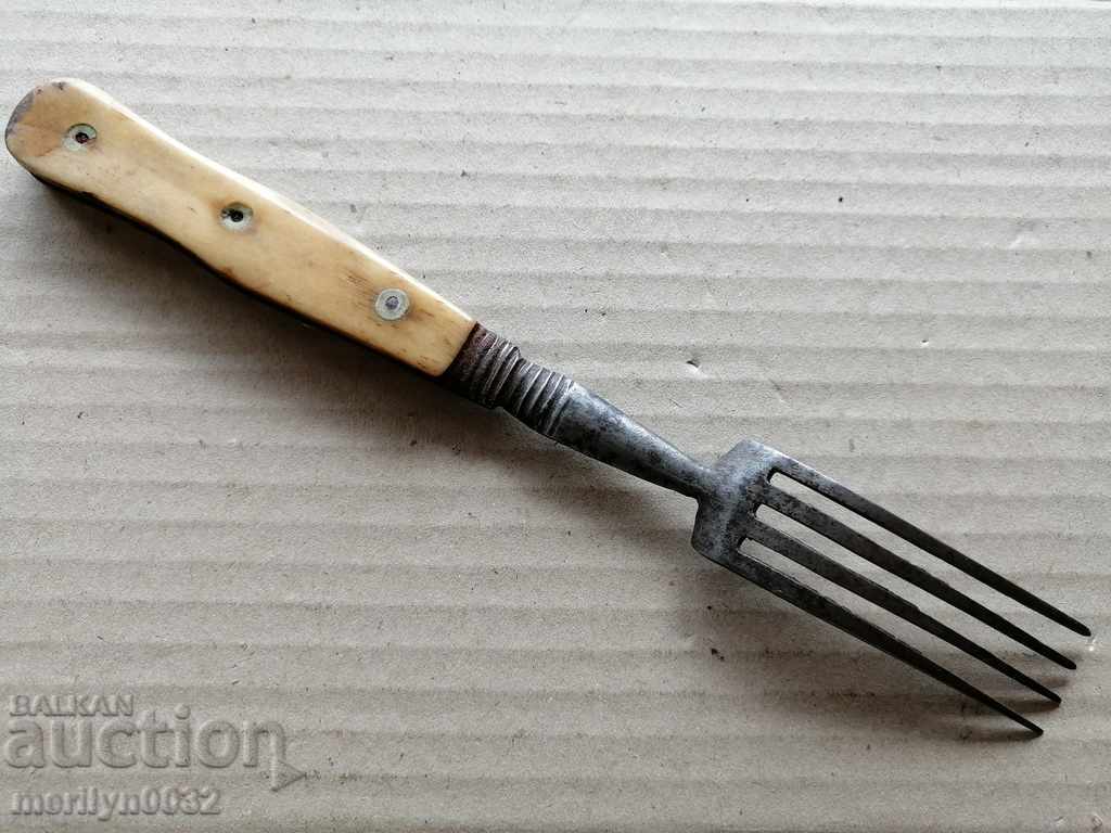Old fork for cutting meat cutlery - 5 Old fork for cutting meat cutlery - 5