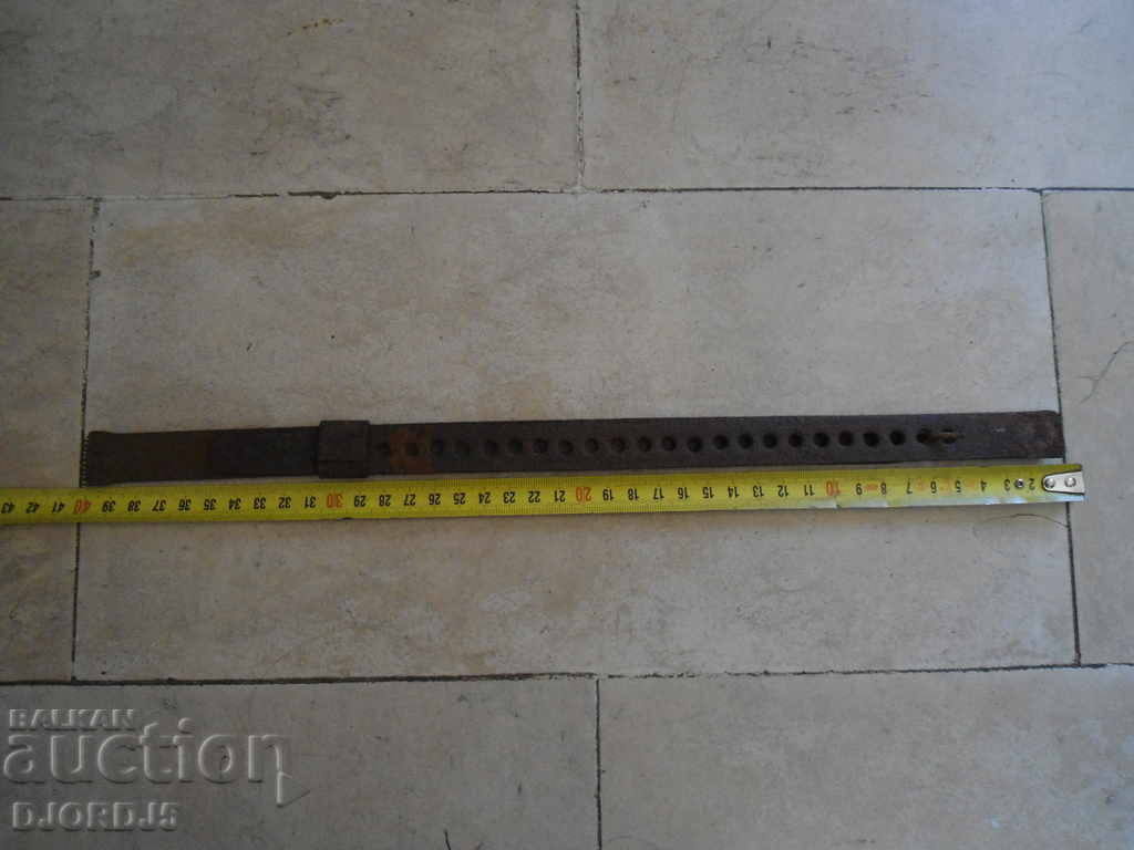 Delivery of An old loom of loom Delivery of An old loom of loom