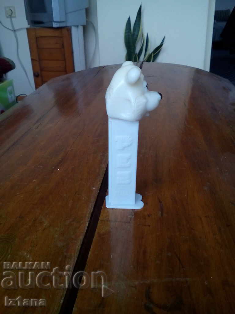 Auction Piece of PEZ candy Auction Piece of PEZ candy