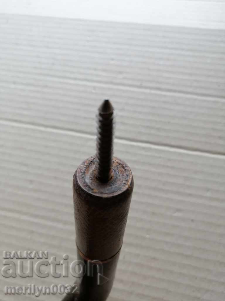 Ένα πολυτελές χερούλι από μπαστούνι ομπρέλας από τις αρχές του 20ου αιώνα με τιμή 49.00 BGN | € 25.05 Ένα πολυτελές χερούλι από μπαστούνι ομπρέλας από τις αρχές του 20ου αιώνα με τιμή 49.00 BGN | € 25.05