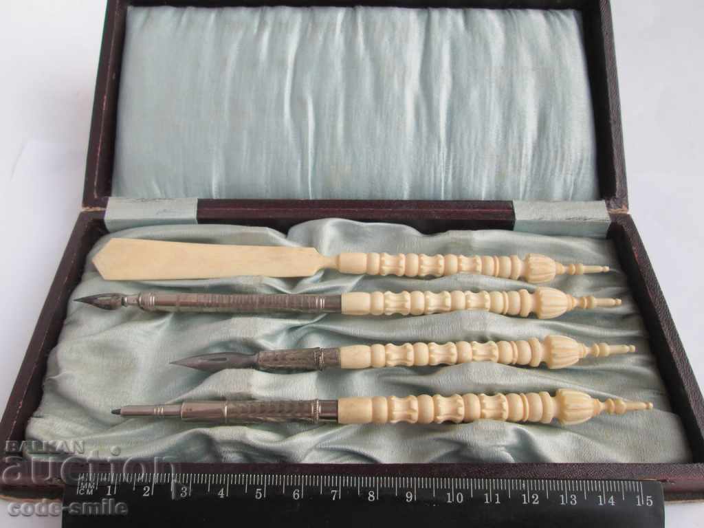 Old desk set writing pen pencil bone 19th century with price 180.00 BGN | € 92.03 Old desk set writing pen pencil bone 19th century with price 180.00 BGN | € 92.03