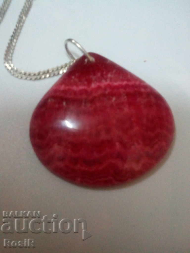 Delivery of RHODOCHROSITE MEDALLION WITH SILVER CHAIN Delivery of RHODOCHROSITE MEDALLION WITH SILVER CHAIN