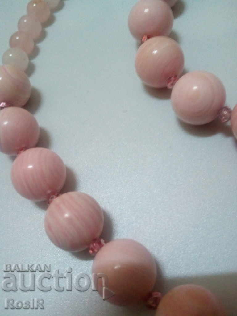 Auction SET OF NATURAL RHODOCHROSITE AND DEW QUARTZ Auction SET OF NATURAL RHODOCHROSITE AND DEW QUARTZ